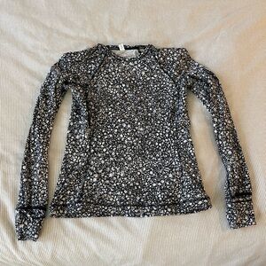 Lululemon Monochrome Floral Fleece Long Sleeve Top Size 8